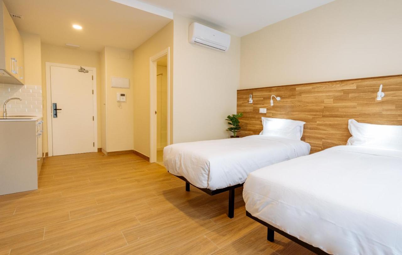 Apartahotel Golden Alcala Alcala de Henares Exterior photo