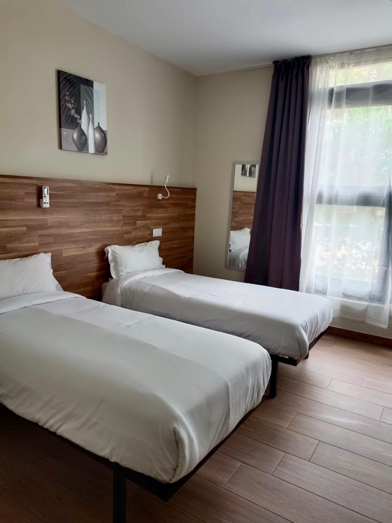 Apartahotel Golden Alcala Alcala de Henares Exterior photo