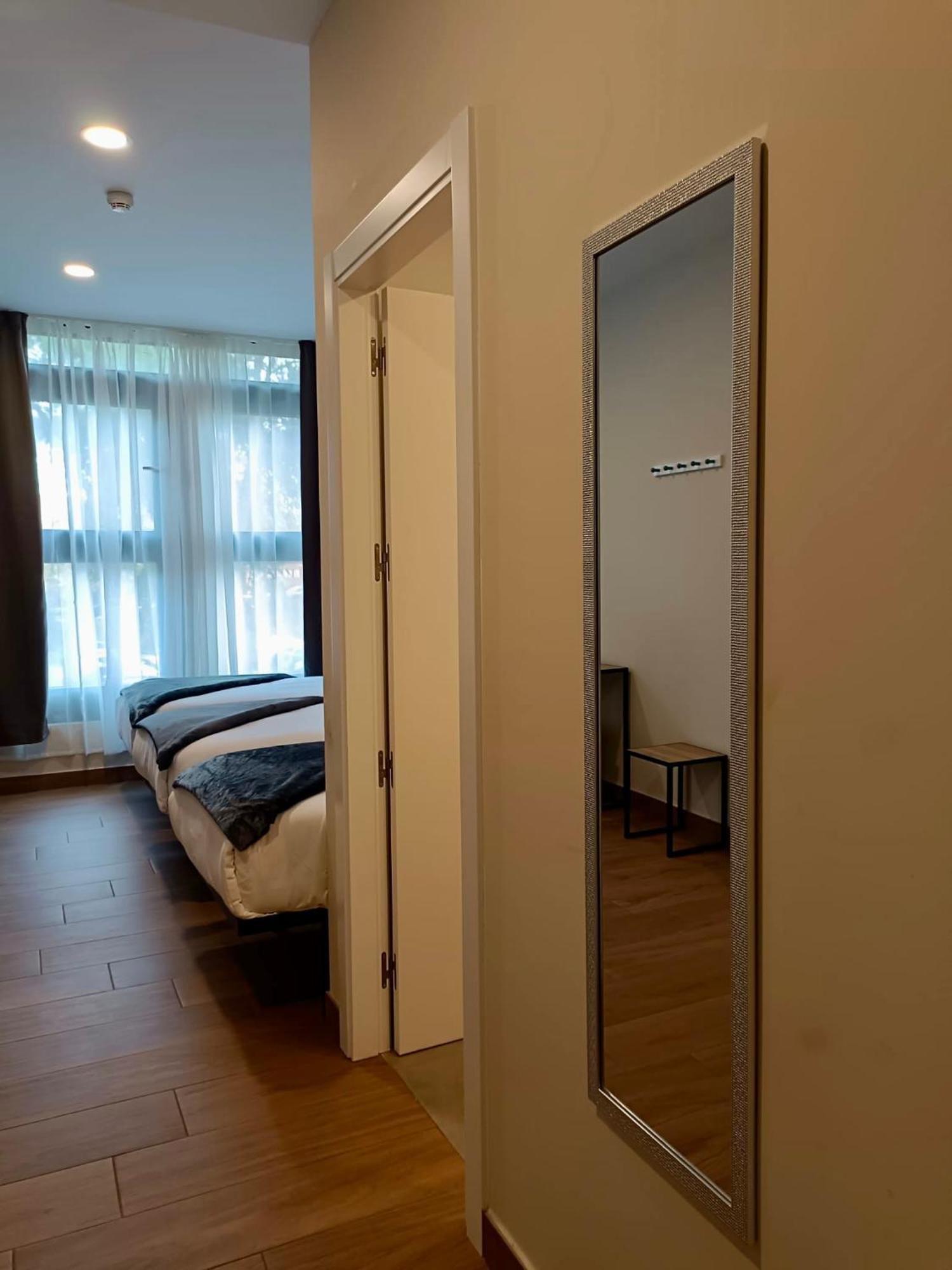 Apartahotel Golden Alcala Alcala de Henares Exterior photo